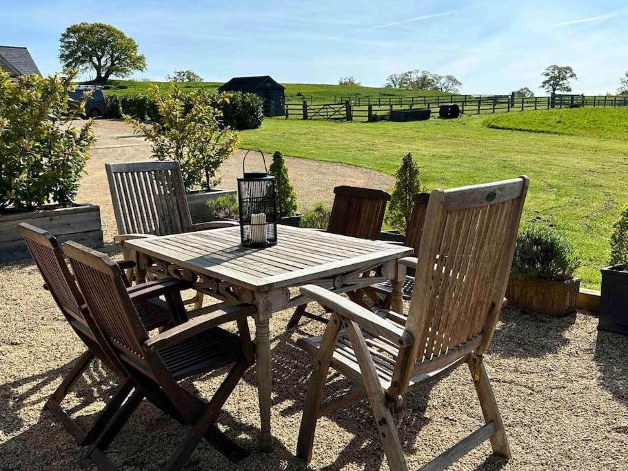 The Coach House Alderbury Exterior foto