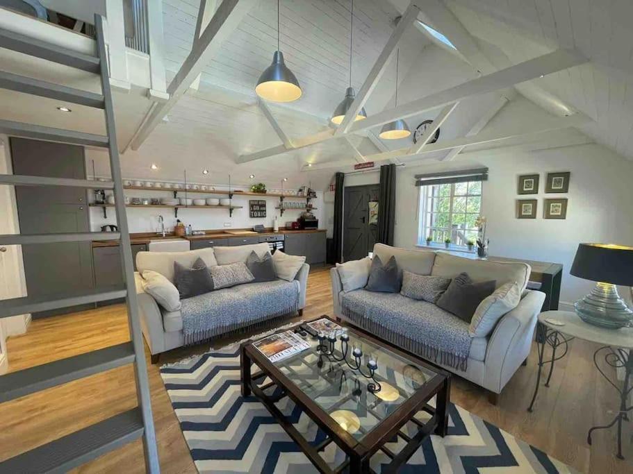 The Coach House Alderbury Exterior foto