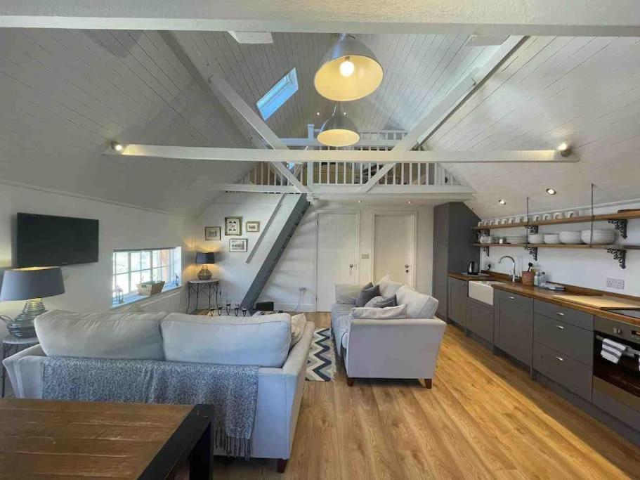 The Coach House Alderbury Exterior foto
