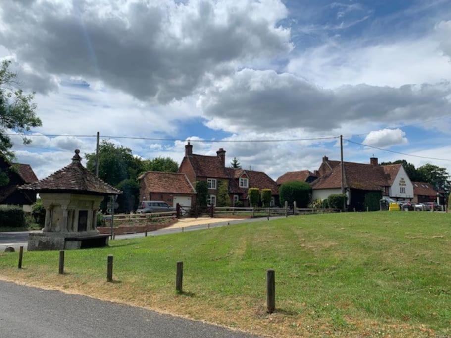 The Coach House Alderbury Exterior foto
