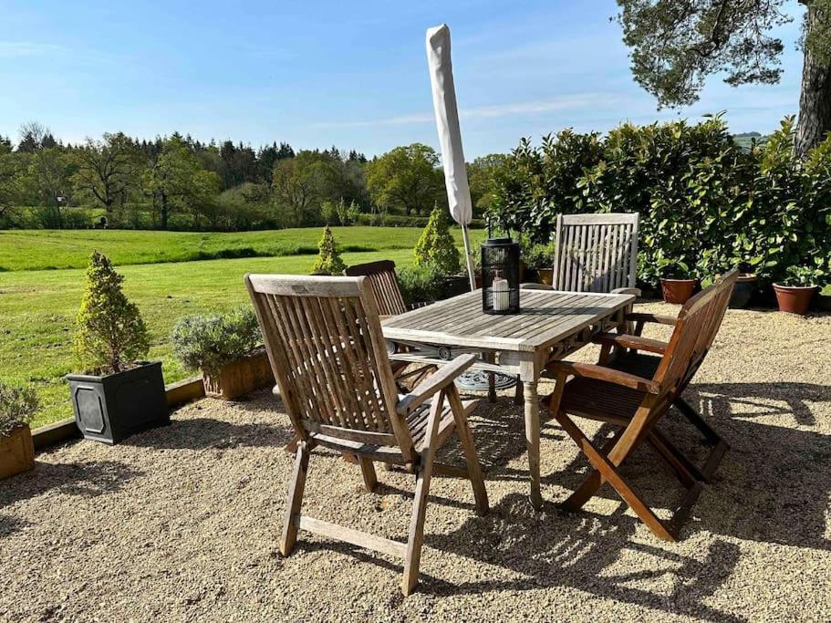 The Coach House Alderbury Exterior foto